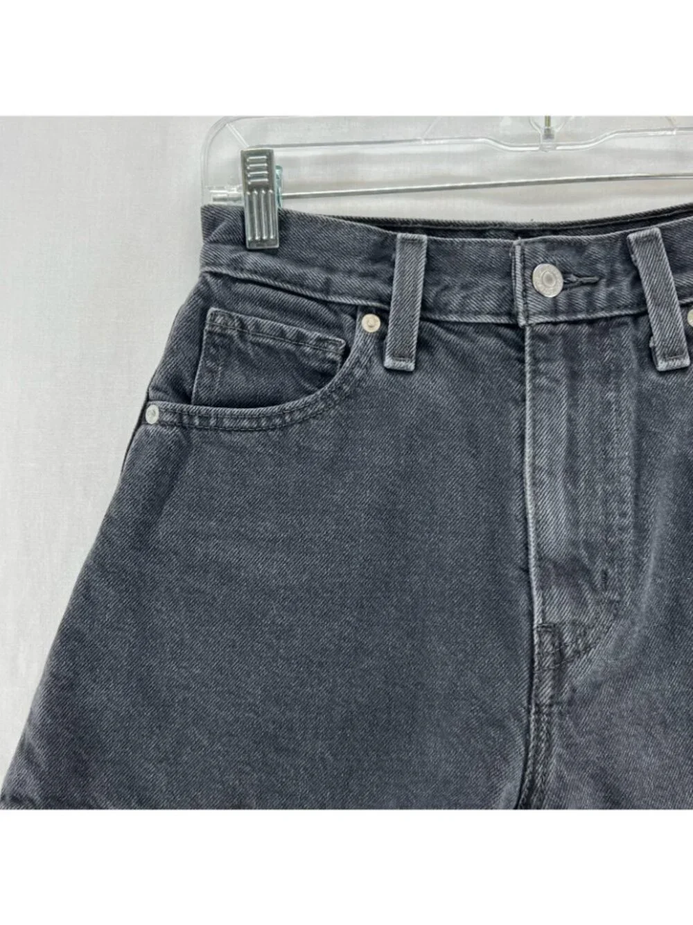 Levi's High Waisted Mom Shorts Womens 25 Denim High Rise Zipper Fly Washed Black